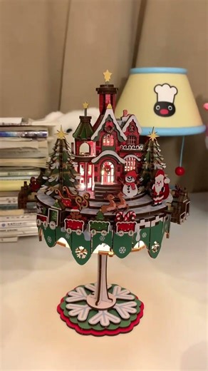 礼物盒里面真的有礼物～ #圣诞城堡 #手工diy #惊喜