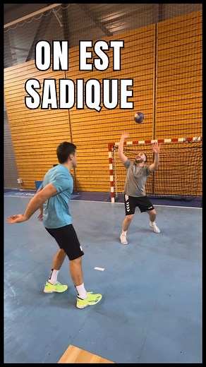 Sont-ils vraiment amis ? #handball #challenge #HandballPlayer #Balonmano #mizuno #explorer #reels | Arthur Anquetil
