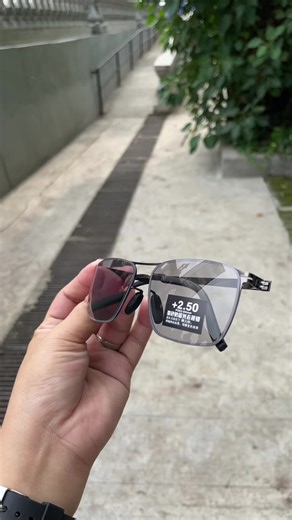 #สายตายาว #แว่นอ่านหนังสือ #การต่อต้านรังสี #แอนตี้บลูไลท์ #โฟโตโครมิค