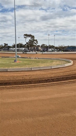 20K views · 263 reactions | 혼홇홇 홒홀 혾혼홉 홎혼화 홄홎 홒홊홒  Tolmer Speedway is one of the coolest race tracks we've seen in person 勞 PSA. The phone camera will never do it justice. You need to see this place in person 臘‍♂️ ⚪️⚫️ | SWF Racing | Facebook
