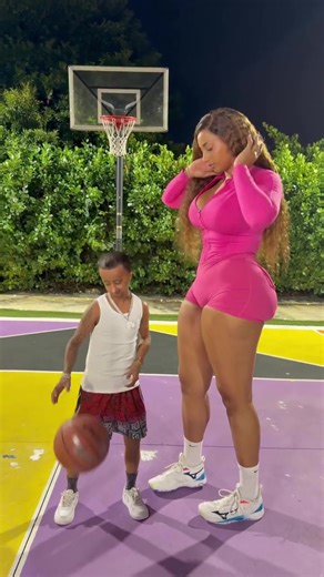 Baby alien 👾👽 (@babyalientv)’s videos with sonido original - Baby alien 👾👽