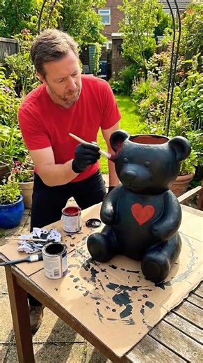 CRAZY DIY HACK: Cement Teddy Bears Turned Into Flower Planters! 🧸🌸