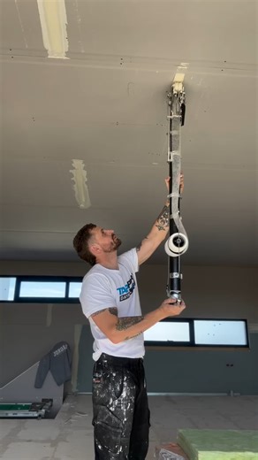 Harley makes the @tapepro Auto Taper (aka the Bazooka) look easy on these butt joins with FibaFuse 💥 Got a question about using the bazooka? Drop it below or ask the man himself 👇 @jordan_interiorsadl #tapeprotools #autotaper #bazookamaster #wallboardtools #plasteringpro #tradetips | Wallboard Tools