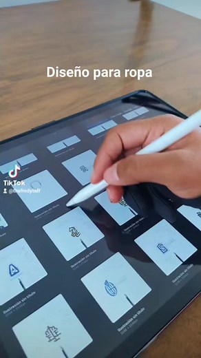 424K views · 7.4K reactions | #moda #clothing #clothingline #brand #fashion #estilo #clothes #graphicdesign #diseñodemodas #ipad | Fredytaff designer | Facebook