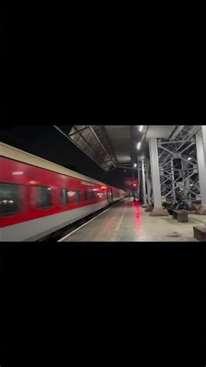 Shrill Tonner GZB Wap5 With Bandra-Nizamudin Garib Rath!#shorts#wap5##train#railway#viral#trending