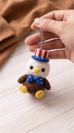 Crochet USA Eagle Keychain, Patriotic Bald Eagle Amigurumi Keychain, American Independence Gift, 4th of July Bag Charm, Handmade USA Decor - Etsy