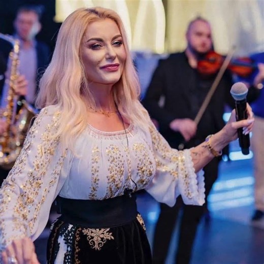 How much does it cost to have Emilia Ghinescu perform at an event
