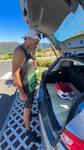 Titouan Fort on Instagram: "Mince le coffre 🫢 S/lab Pulsar 4 ou S/lab Genesis ? Pourquoi choisir quand on peut mettre les 2 ? 🤷🏽‍♂️ Bon en vrai ne faites pas ça sinon vous allez mettre votre podologue en sueur… Mais ces 2 pépites ont chacune leurs spécificités et répondent à des besoins différents ⛰️ Salomon S/lab Pulsar 4 🔴 : Si vous cherchez une paire assez minimaliste et légère mais gardant un certain confort c’est ce qu’il vous faut, légère et très précise sur terrains techniques elle ré