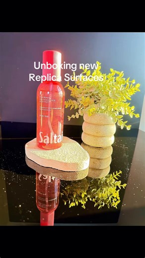 Turning ONE prop into a whole content studio 👀 Unboxing my new Replica surfaces: ✨ Glossy White 🖤 Glossy Black 🖤 Matte Black Watch how fast we can change the vibe.”** #replicasurfaces #productphotography #ugcstudio #flatlaysetup #contentcreator