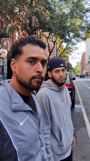 Jon Buret on Instagram: "You can still enjoy AMAZING food and make a healthier choice. @the.pizza.box.ny sources all of their ingredients from a local farm upstate unlike Popeyes, which is ultra-processed and has a million ingredients we cant pronounce. #nyc #healthyfood"