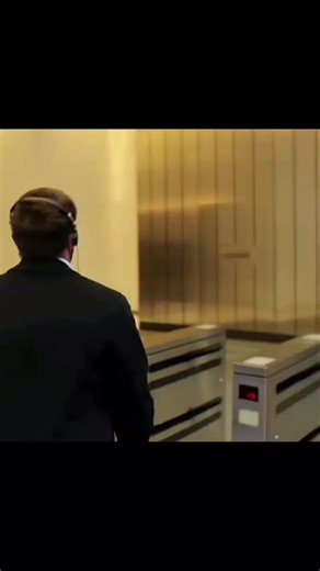 Mesmerizing Jake Gyllenhaal Dancing Scene Loop