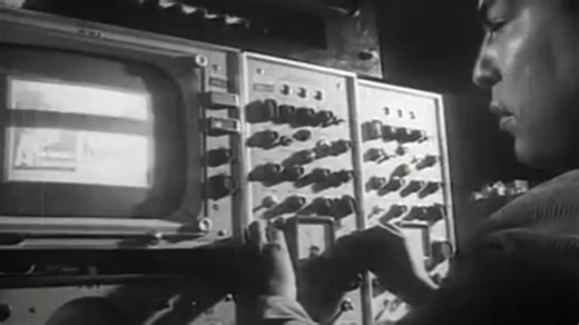 ¡Hace 60 años la televisión transformó la educación pública en #México para siempre! 📡📺🇲🇽 No te pierdas hoy a las 6:00 p. m. el estreno de nuestro documental «60 años Televisión Educativa y Pública en México». 👉 Por nuestro canal de #YouTube: https://bit.ly/60añosTvEducativa_Documental | aprende.mx