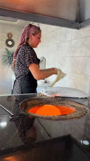 Her sabah, yeni bir başlangıcın müjdecisidir. Bugün, hepimize mutluluk, huzur ve başarı getirsin. GÜNAYDIN #tandırdalavaşek #tandırekmeği, #köyhayatı, #otantik, #gelenekselmutfak#tandır #keşfetteyiz #ulukent #tandırekmeği #kesfet #keşfetedüş #lavaş #nehirlavaş #girisimcikadın #girisimci #yöresel#erzincan #mayalıhamur #mayalıekmek #izmir#menemen#ulukent#işininehli #kendiişininpatronu #reelsinstagram #tandırdalavaşekmeek#tandır #keşfetteyiz #ulukent #tandırekmeği #kesfet #keşfetedüş #lavaş #nehirl