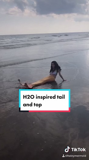 Reply to @_fidgett_world_ no ordinary girl #mermaid #PerfectGifts #h2o #h2ojustaddwater #mermaid #mermaidtransformation #mermaidtail #underwater #fyp