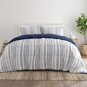 Noble Linens 3-Piece Navy Farmhouse Dreams ReversiblePrint Comforter Set, Full/Queen