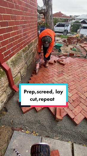 Prep,screed,lay,cut,repeat.!! #landscaper #landscaping #landscapersoftiktok #prep #screed #lay #cut #repeat #paver #paving #stepbystep #timelapse #cutoffsaw #dfmpaving #workworkwork #whatdoyoudoforaliving