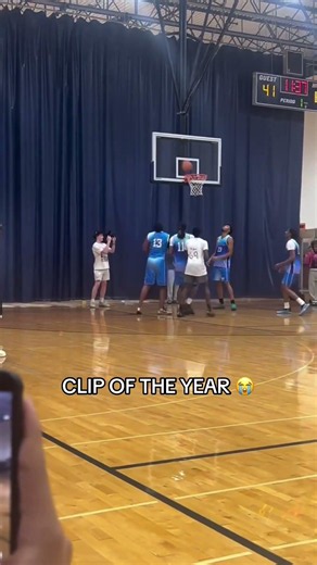 BASKETBALL RAGE CLIP OF THE YEAR? (FAIL!) #basketball #hoops