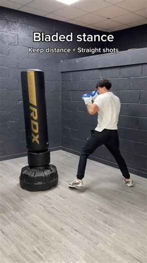 Bladed vs Square Boxing Stance 🥊 | RDX Sports