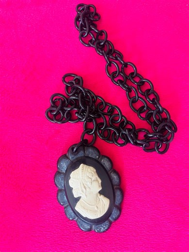 VINTAGE CAMEO NECKLACE - Etsy