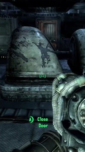 it's not just any ordinary door? fallout 3 glitch #bethesda #fallout #videogameglitches #timetravel