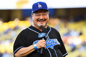 "Hello Newman!" Wayne Knight Brings Back Iconic 'Seinfeld' Character For Voting PSA