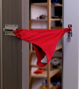 Got No Key? This Clever Trick Might Open Your Door Quickly | 3-Minute Hacks