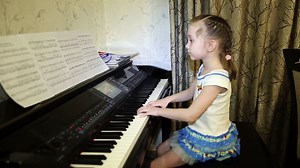 Она вернется. Девочке 6 лет!