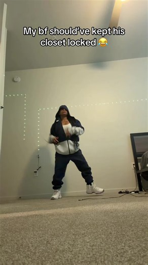 He should’ve known better 😂…Yall like the drip lmao😂😂🤭! #funny #viral #fyp #dance