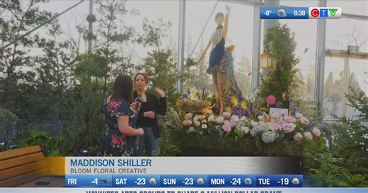 A Cinderella Story floral arrangement