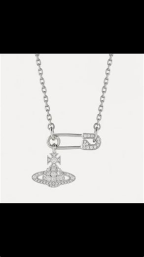 Exploring Vivienne Westwood's Punk Fashion Aesthetics