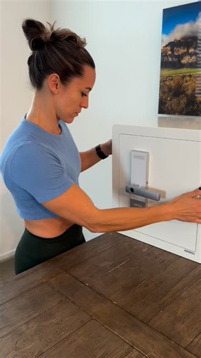 Organized. Secure. Tamper-proof. Yes, please 🙌🏽 I got the new @rpnbsafe RPHS45W, which will be my new go-to safe for keeping valuables secure and organized. I’m a little OCD when it comes to keeping things organized but it helps my mind stay sane so I can find things when I need them. I love that there are 3 easy ways to access: Fingerprint sensor Personal code Backup keys Additional features I like: • Tamper-proof live bolts for added protection • Automatic LED interior light • Dual warning a