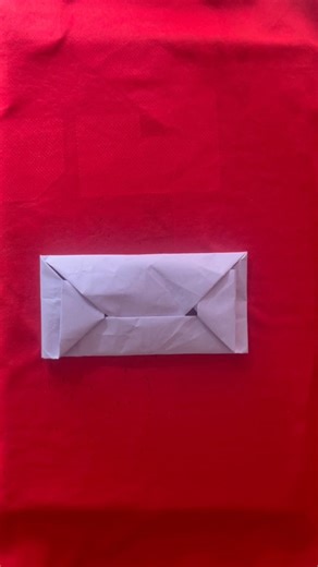 Tiny Paper Envelopes That Make Gifts Feel Expensive