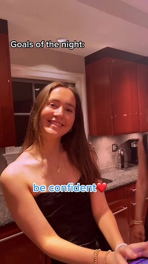 Group poop (@xoxogrouppoop)’s videos with Call Me, Beep Me (Kim Possible) - The Hit Crew