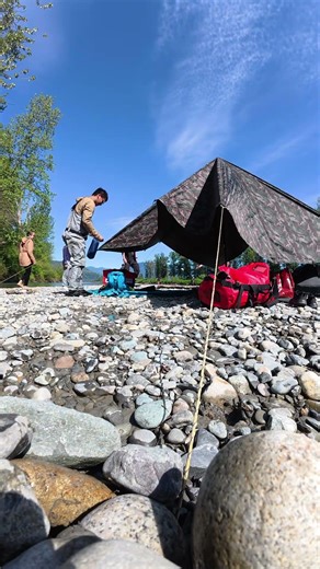 Setting up the tent vedder river