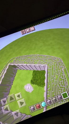 Building the Inner Maze in Minecraft | The Maze Runner
