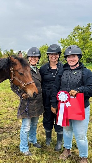 Highlights from the combined driving show at Austringers Haven Farm with Tempest in a Teacup, owned by Michelle Cruikshanks. 🥇Training Single Pony 🏆 2nd highest Dressage score of the day Thanks to @shanicesuzanne, @epineau13, & Cecilia for grooming and navigating in the pouring rain! Thanks to @jsshute and her army of volunteers & officials for all their work to make the show possible! Thanks also to the sponsors for their lovely donations and support of the show ❤️ #equestrian #combineddrivin