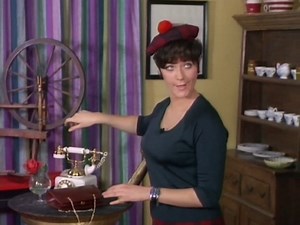Purrr Avengers Linda Thorson as Tara King and Patrick Macnee as John Steed in "The Avengers" episode "Stay Tuned" (Tony Williamson, Don Chaffey, Albert Fennell, Brian Clemens, UK, 1968). More Video Clip: http://home.scarlet.be/~pvandew1/avengers/king23.htm | PurrrAvengers