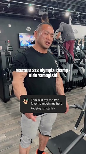 Let me show you one of the many fantastic shoulder machines here at Powerhouse Gym Las Vegas. This particular machine is from Japan, made by @evolgear and has two different ways to work in a great shoulder burn! 🔥 Form and intensity in a long stretch for the muscle makes all the difference, which is why these machines were hand picked by the best for our members to have the right tools for their success. Come in and see for yourself all the things that set us apart as a gym, firstly being that 