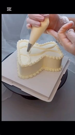 How to make a dress cake design #cake #cakedesign #trendingshorts