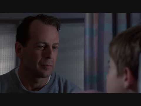 'I See Dead People:' How 'The Sixth Sense' 's Creepiest Line Became a Meme