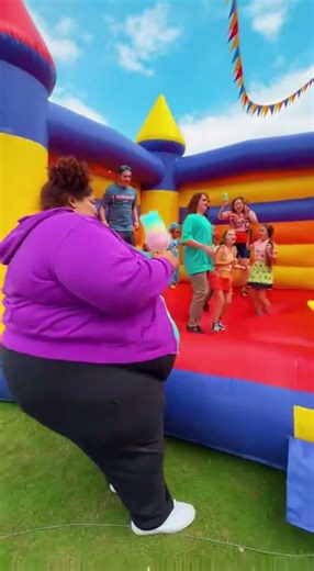 🎡😂 The Bounciest Disaster You’ll See Today #shorts