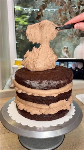 Chocolate mud cake! 😍🫟 Decorate a kids birthday cake with me!