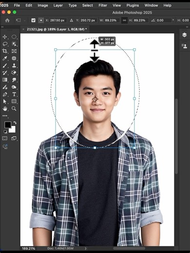 Adobe Photoshop tips-How to edit photos of people with big heads #photoshoptutorial