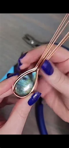 Creating Stunning Wire-Wrapped Pendant Jewelry