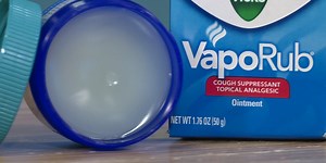 Vaporub and cling wrap: This dieting trend doesn't pass the truth test