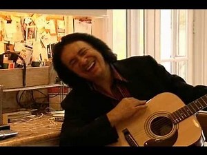 Studio legend Carol Kaye gives Gene Simmons a lesson on bass