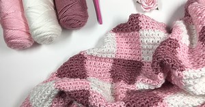How to crochet a gingham-style baby blanket - free pattern