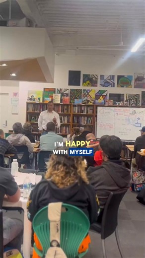 It’s Transformation Thursday! 💛 Jose came to The Midnight Mission during one of the hardest times in his life, but today, he’s living proof that second chances are real. Through our Healthy Living Program, he’s rebuilt his life with purpose, gratitude, and hope for a brighter future. Your support helps make transformations like Jose’s possible. 💙 Join us this giving season in creating A Place at Our Table: www.midnightmission.org/aplaceatourtable (link in bio!) #APlaceAtOurTable #TheMidnightMi