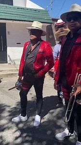 48K views · 1.2K reactions | Polka Tuba  Compa chago en Acción ✌ y esta no es Cualquier Reyna | Banda La Reyna de Oaxaca | Facebook