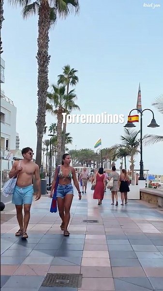 Relaxing afternoon Torremolinos promenade summer Costa del Sol 😊😮🇪🇸 #shorts #travel #trending